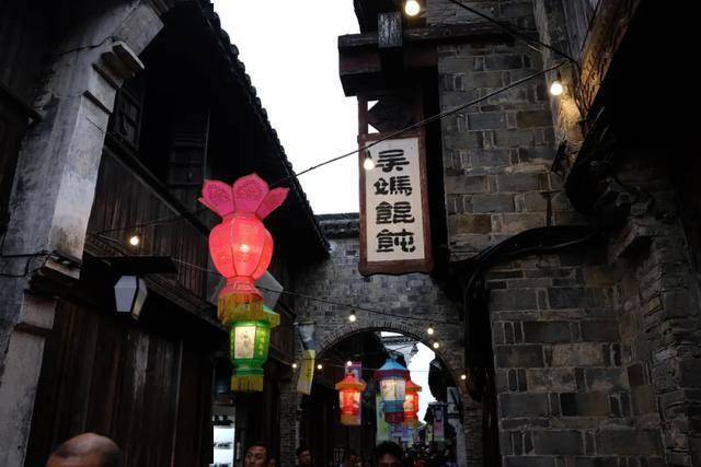 节解锁看戏之外的古镇隐藏玩法j9九游会入口二刷乌镇戏剧(图29)