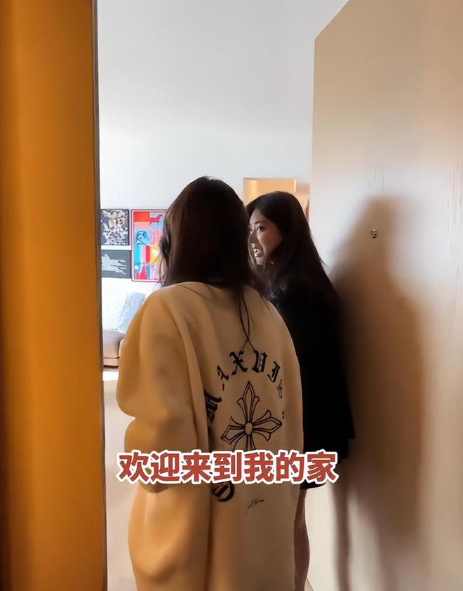 孩子、买菜住150平豪宅一年赚40万j9国际站香港美女麻将馆打工帮忙带(图11)