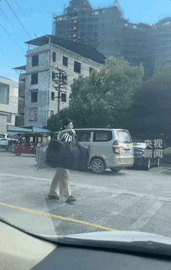 成绩出炉班主任：达到预期！J9国际集团扁担女孩高考