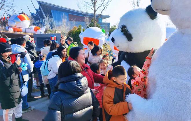 心-2：三大+书市+特色小镇打卡文旅新地标j9九游真人游戏第一平台120小时玩转副中(图4)