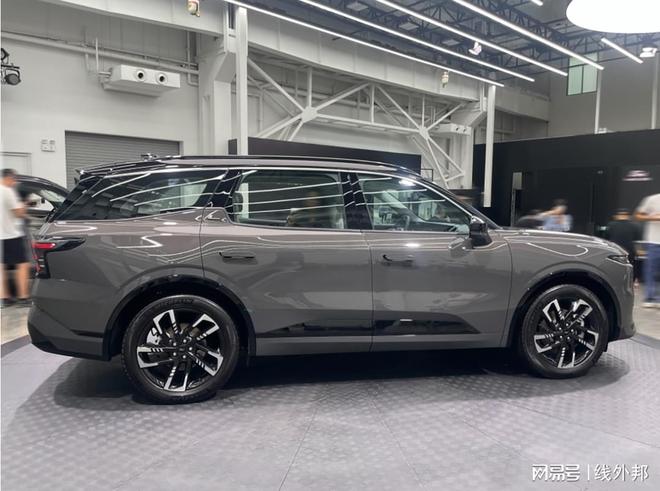 有必要买一台大马力混动SUV？J9数字平台实话实说我们有没(图3)